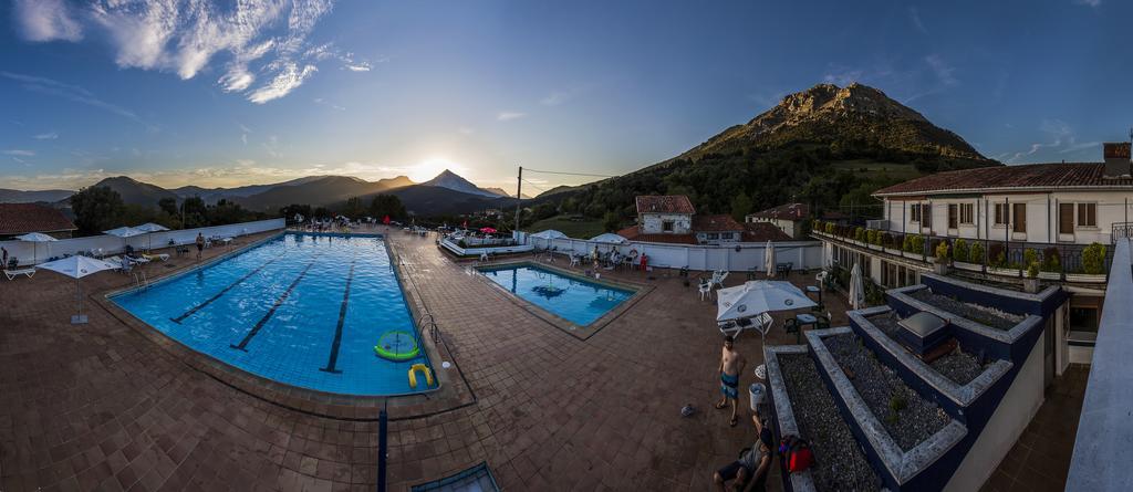 Guest house Uxarte -Alojamiento, Restaurante Y Piscinas 2*