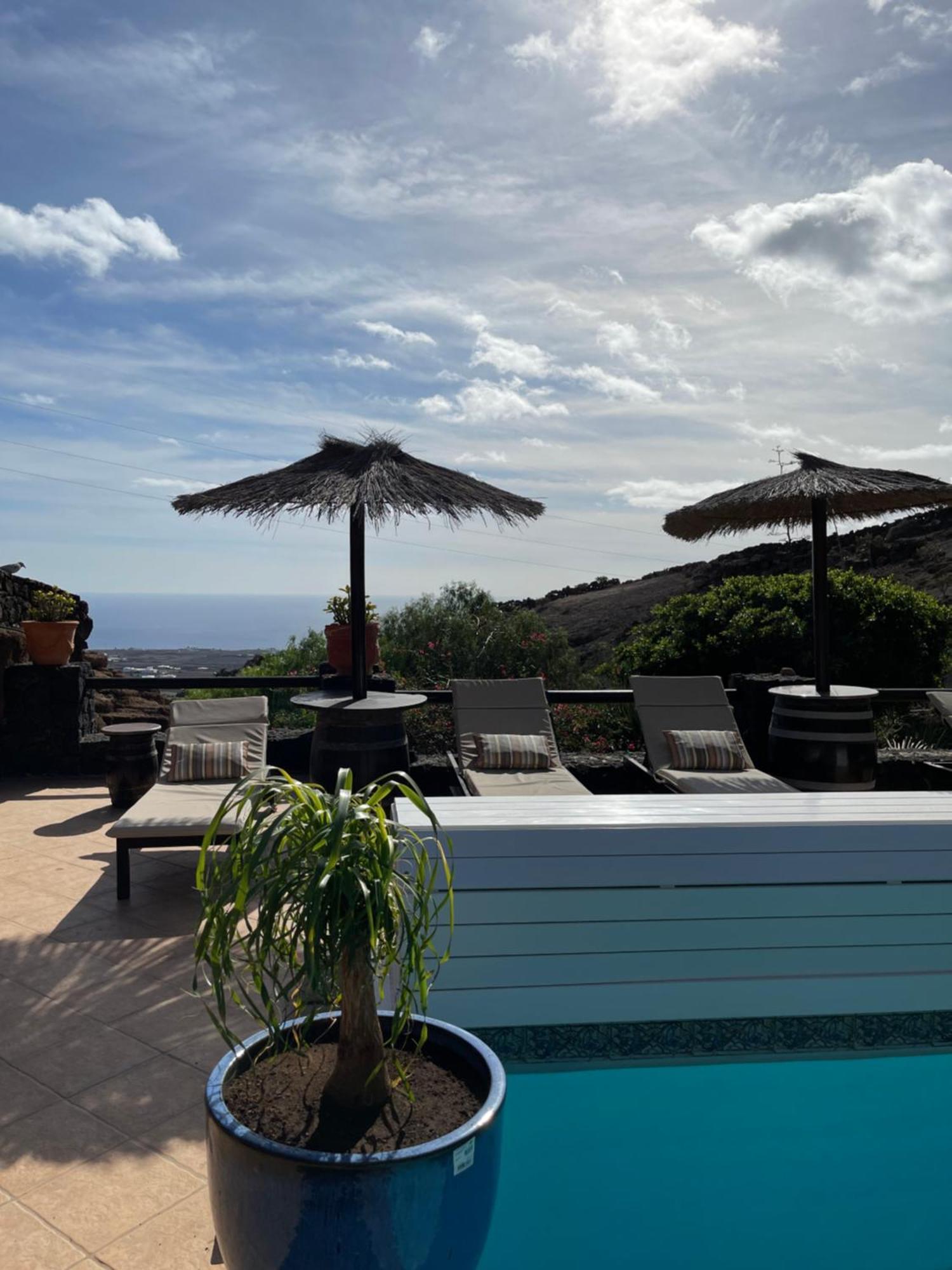 Castillo Lanzarote Sophie - Luxury -sleep In A Volcanic Cave With Heated Pool Villa Tías