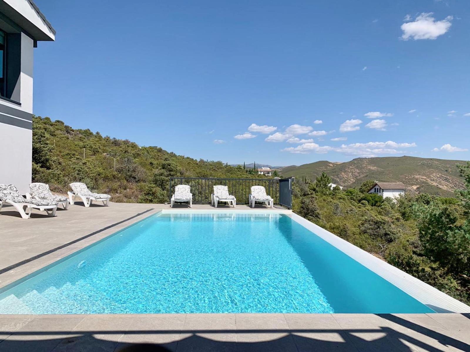 Nuevo En La Montana, Con Chimenea Villa *