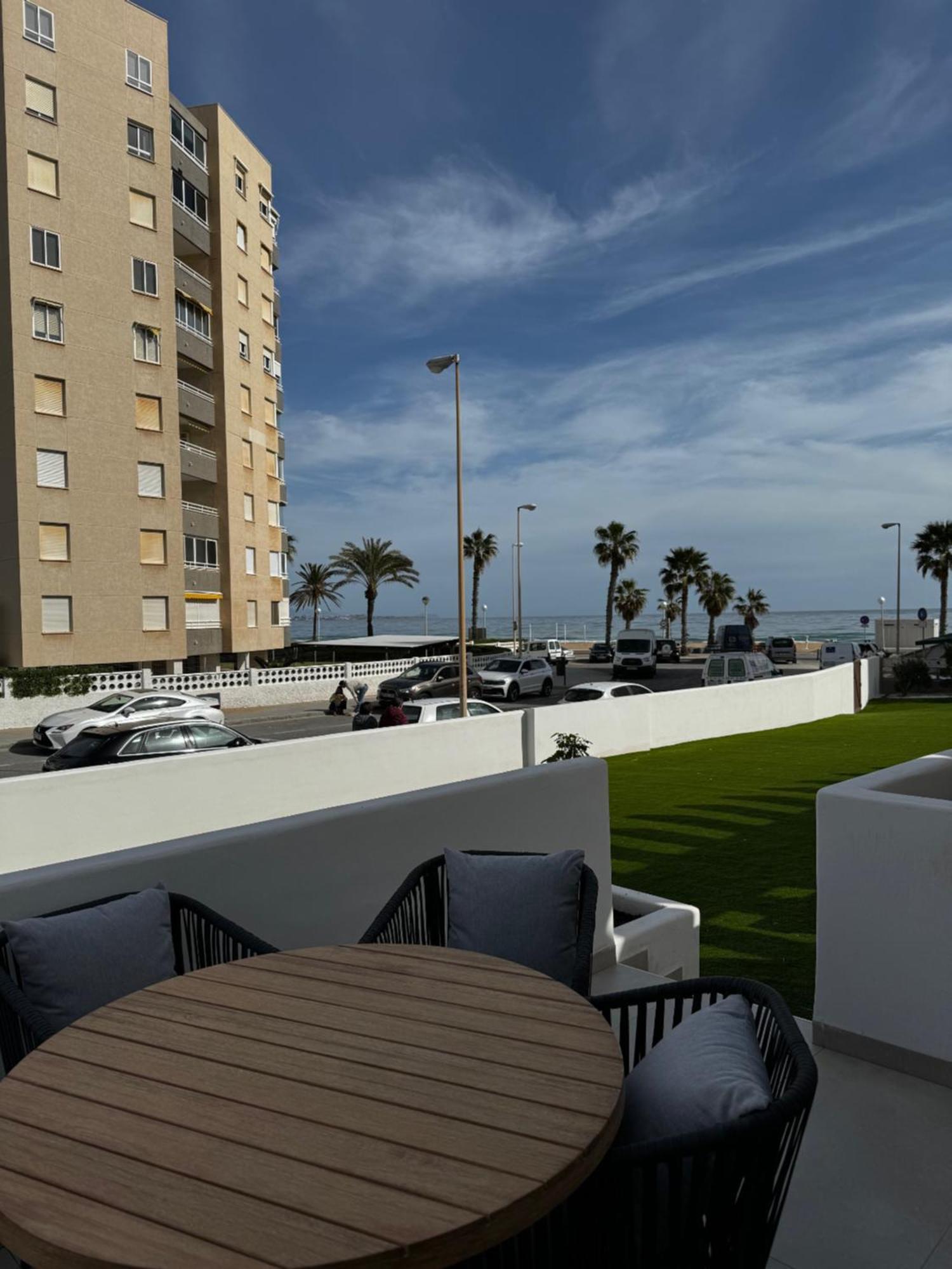 Reyes Catolicos Premium Beach, Playa Urbanova, Apartamento *