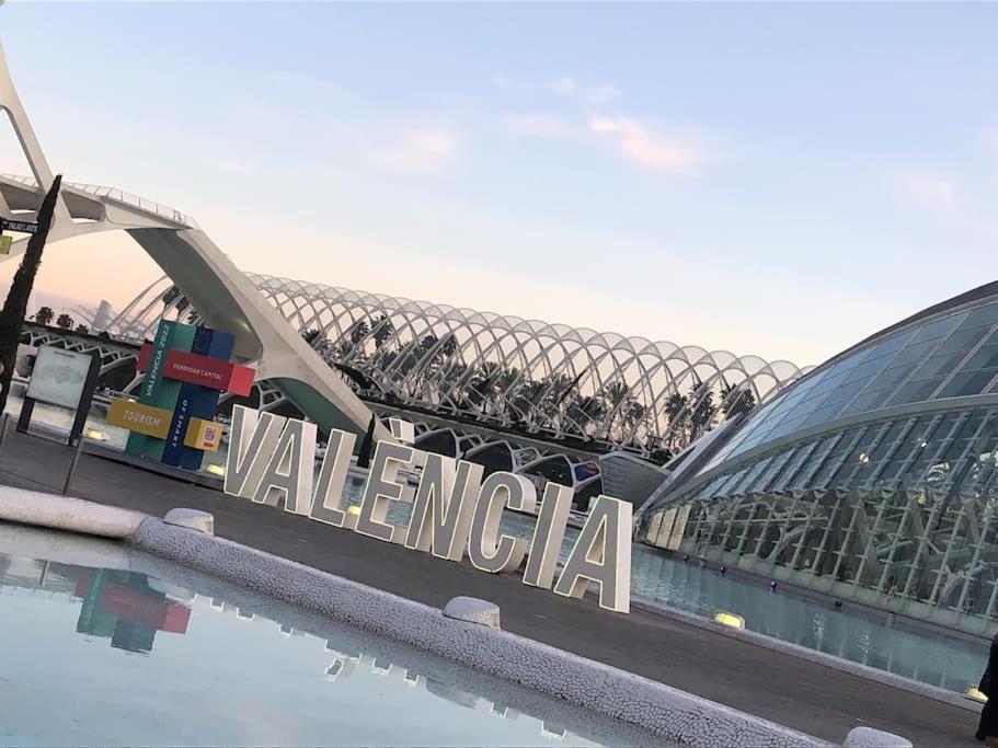 Apartamento Loft Con Estilo Y Terraza En Centro Historico Valencia