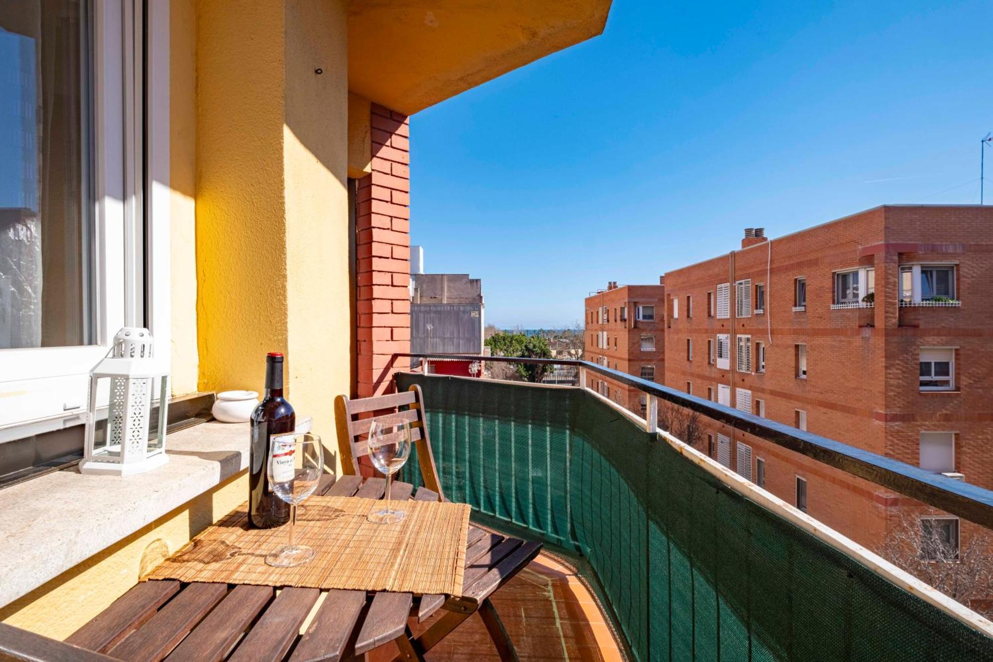 5 Min To The Sea And 15 Min To Barcelona Center