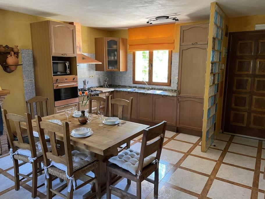 Casa Nour-Mas Ale, Apartment