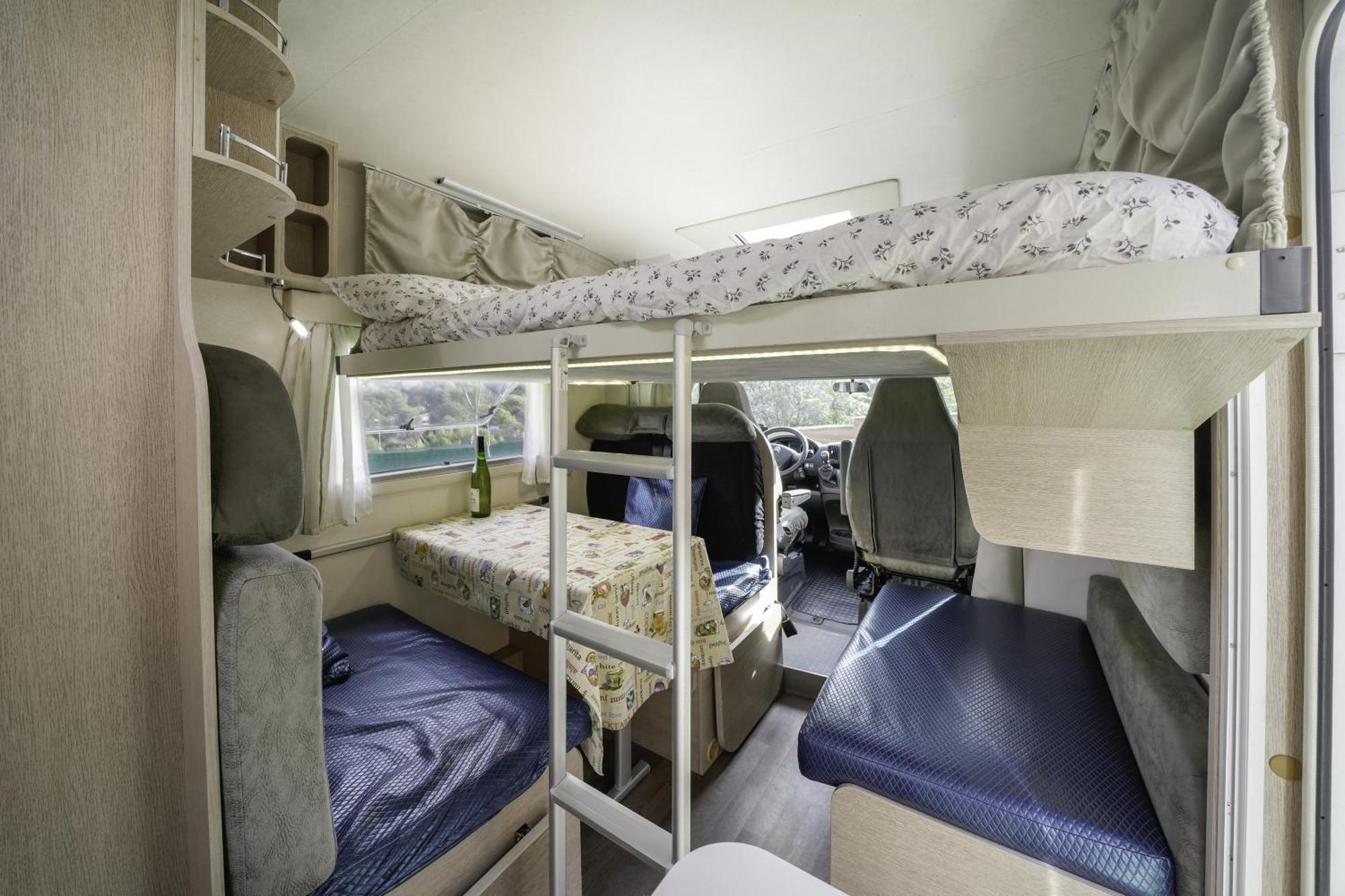 Сasa de vacaciones Autocaravana Cerca De Barcelona *