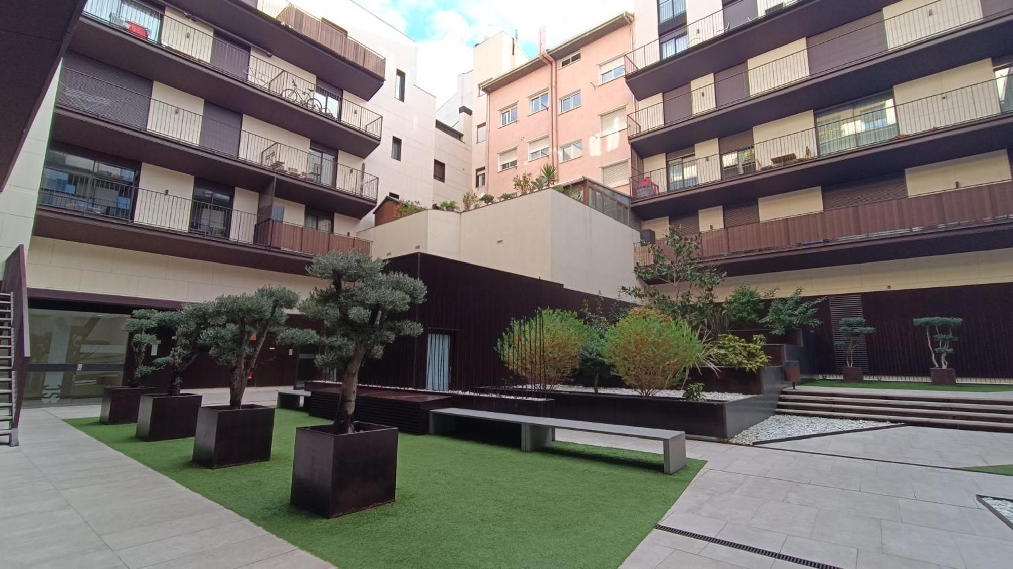 Lc Plaza Del Pilar Apartment