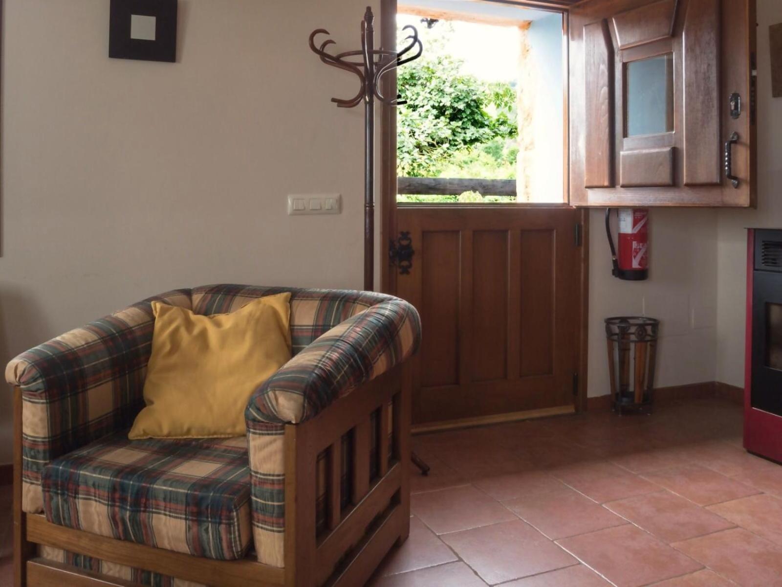 Casa La Escuelina En Villanueva Villanueva (Asturias)