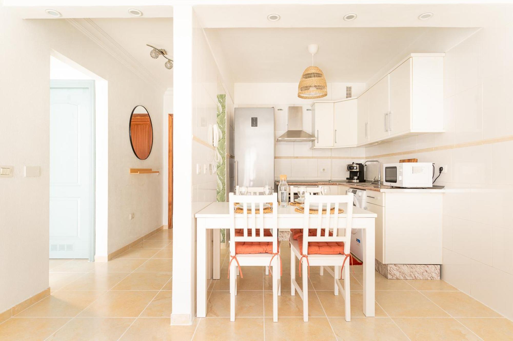 Coqueto Con Terraza Junto A Apartment