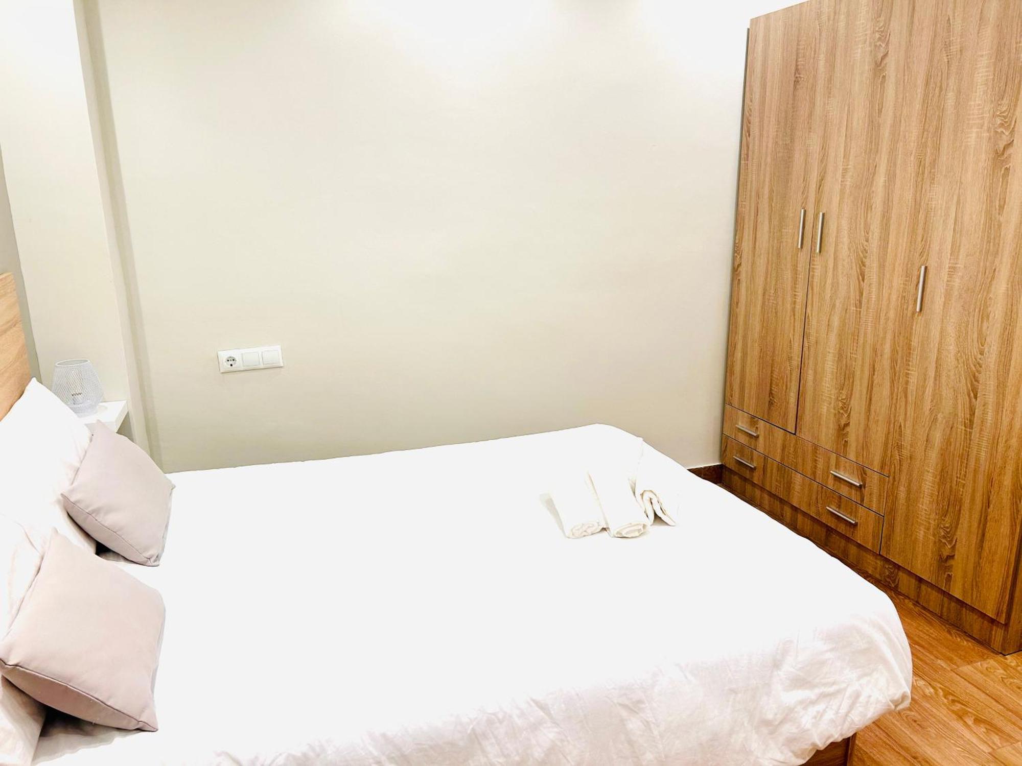 Plaza De Andalucia Con Parking Apartamento *