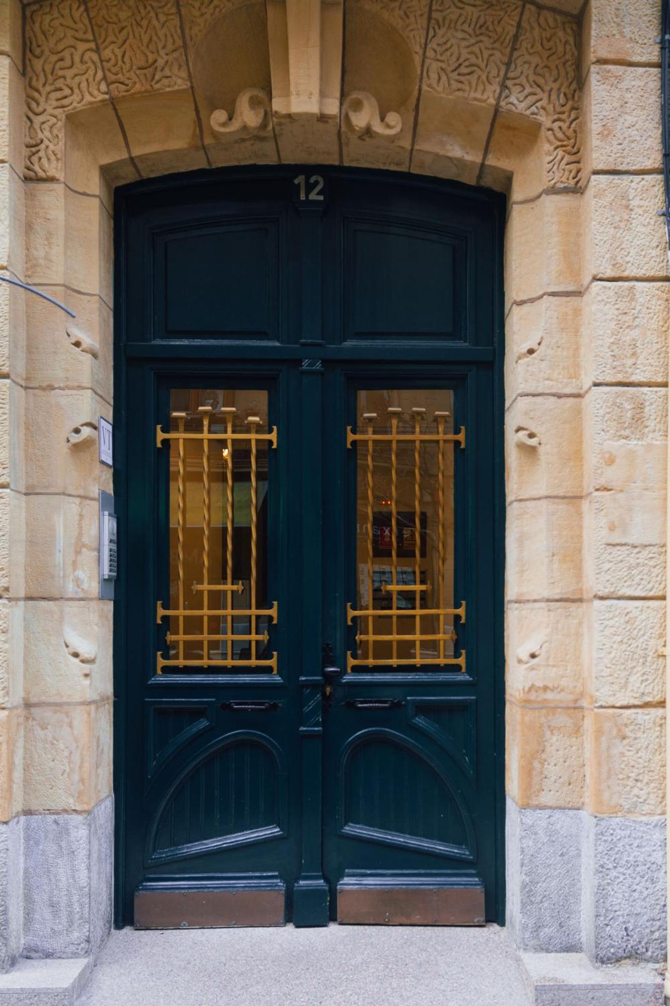 Familiar Reformado En El Centro, Donostia-san Sebastian * San Sebastián