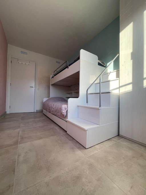 By The With Pool And Private Parking Apartment