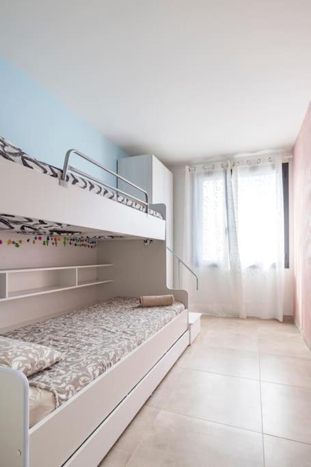 By The With Pool And Private Parking Cambrils