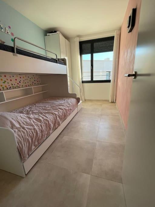 Apartment By The With Pool And Private Parking Cambrils