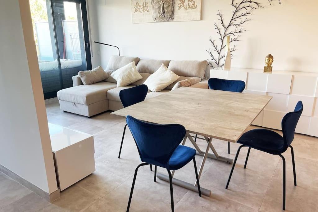Apartment By The With Pool And Private Parking Cambrils