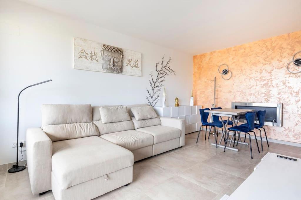 Apartment By The With Pool And Private Parking Cambrils