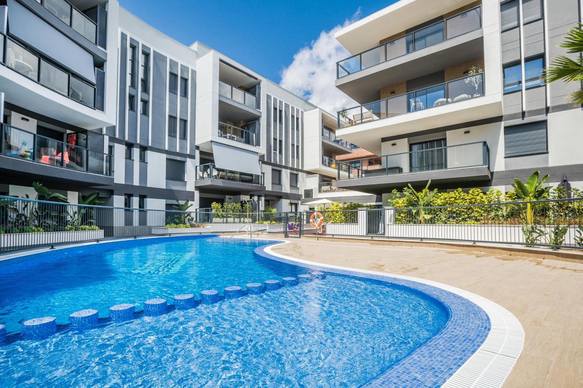 Prime Spanish Holidays - Essential Penthouse Apartamento