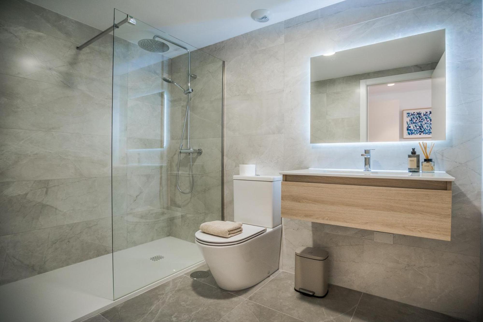Prime Spanish Holidays - Essential Penthouse Apartamento