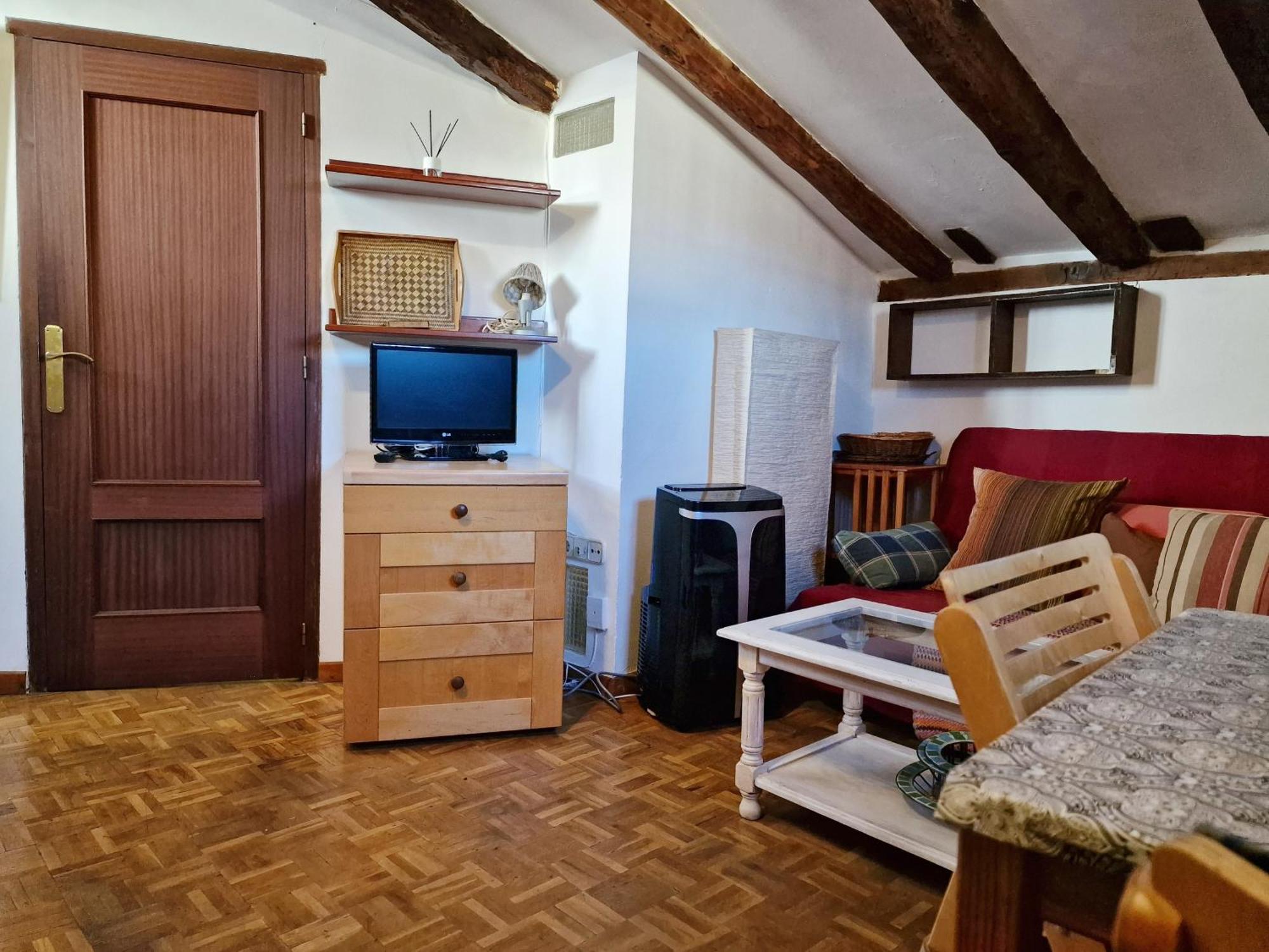 Santa Ana, Buhardilla En La Latina Dos Apartamento *