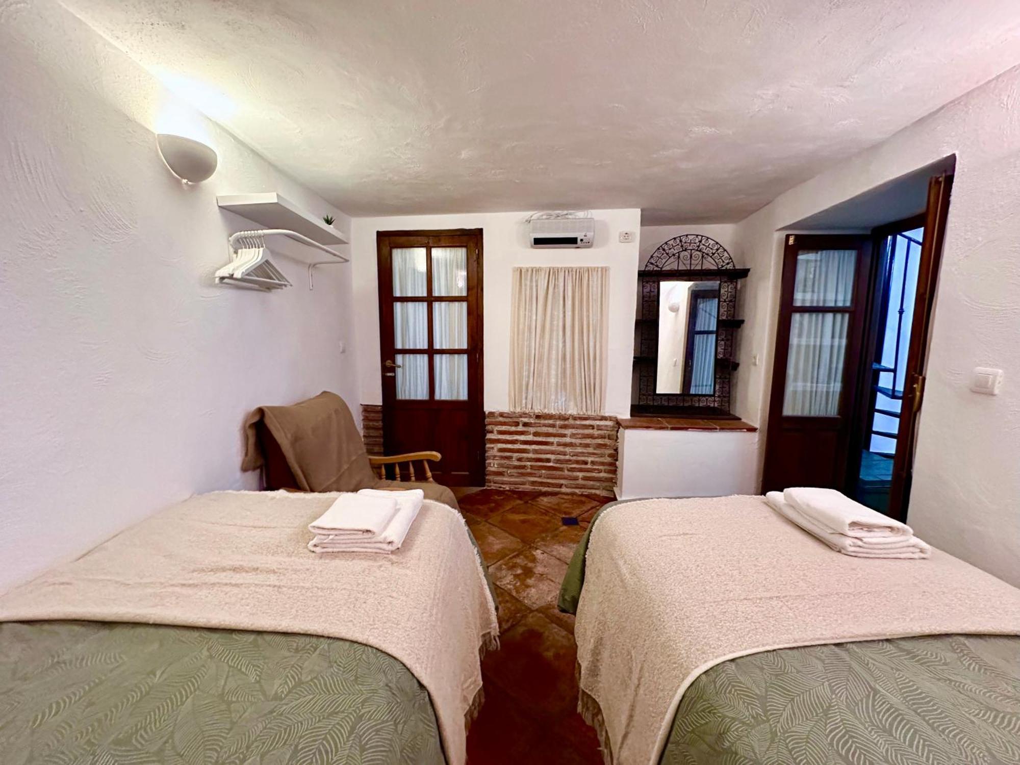 Casa Alfar Con Terrazas Unicas En El Casco Antiguo Pensión