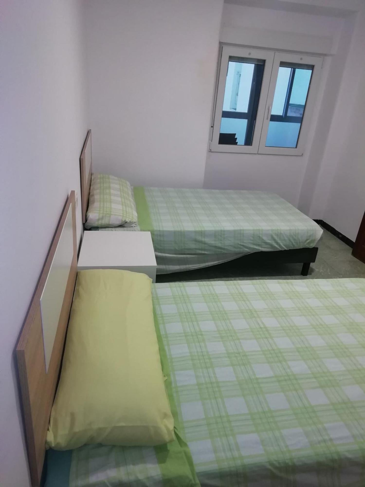 Casa De Tres Con Parking Bajo La Casa * Villajoyosa