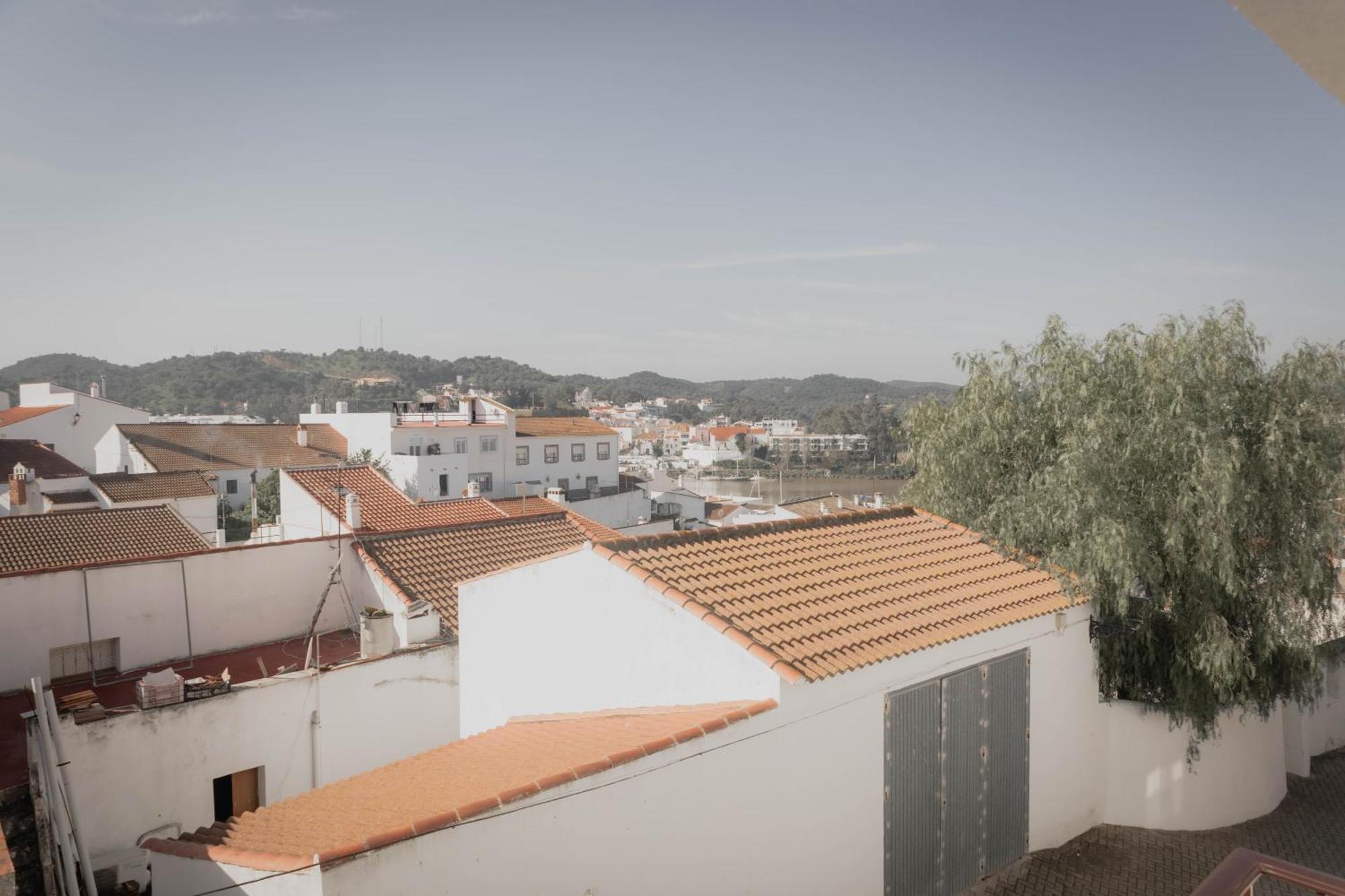 Residencial Neade Suites Сasa de vacaciones