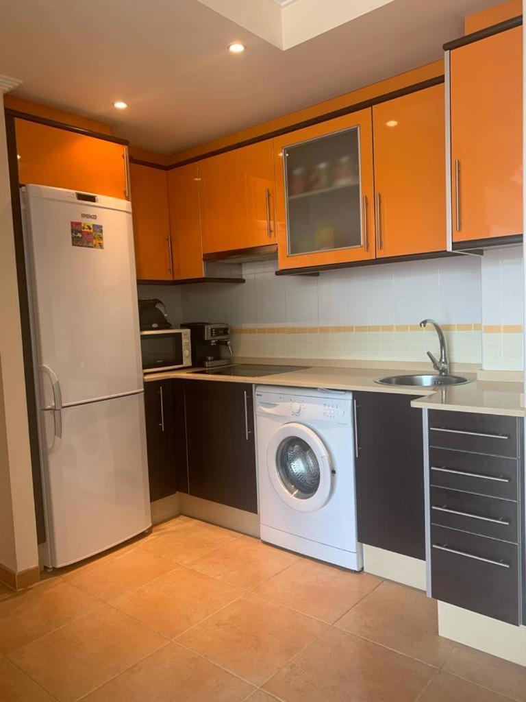 Apartamento Enfoz Con Parking Y A La Orilla Del Mar *