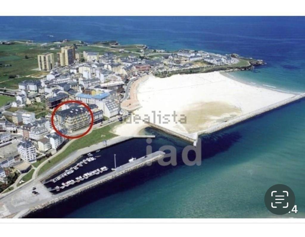 Enfoz Con Parking Y A La Orilla Del Mar Apartamento Foz