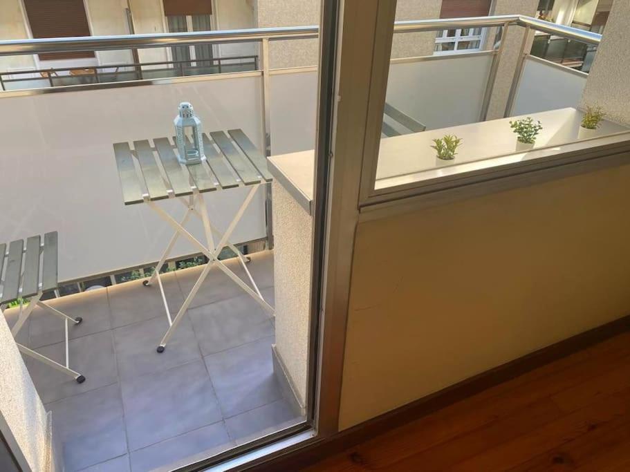 Terraza Playa Y Calle Peatonal Ess03377 Apartamento *