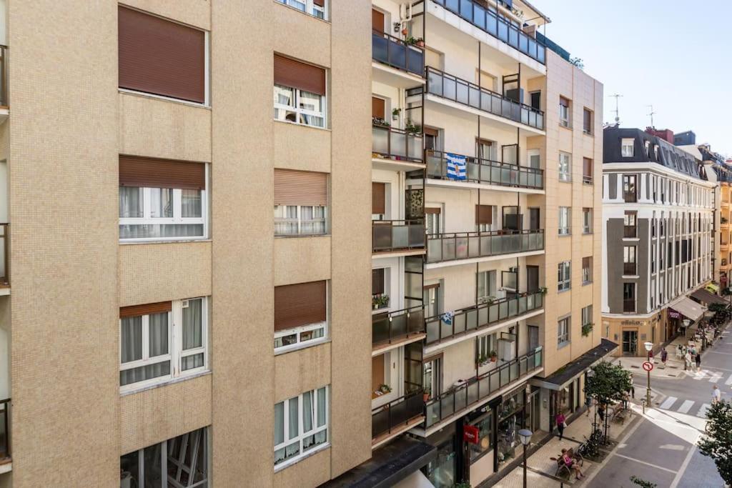Apartamento Terraza Playa Y Calle Peatonal Ess03377 *
