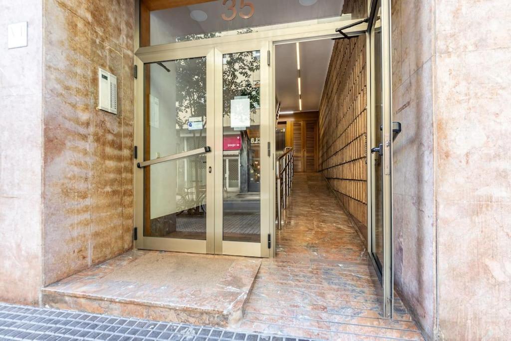 Terraza Playa Y Calle Peatonal Ess03377 Apartamento *