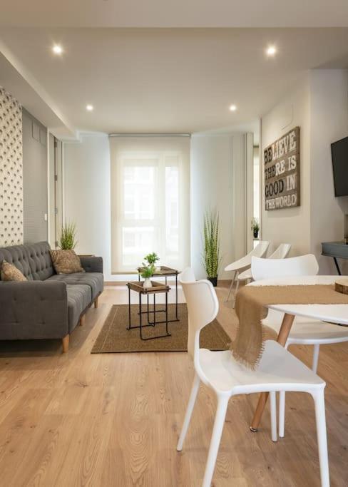 Apartment Turisticos Con Terraza En Lapera