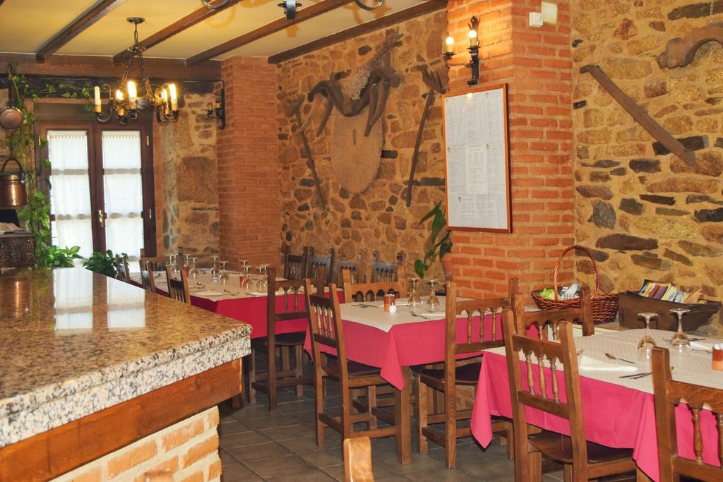 Rural La Buhardilla Hostal Barruecopardo