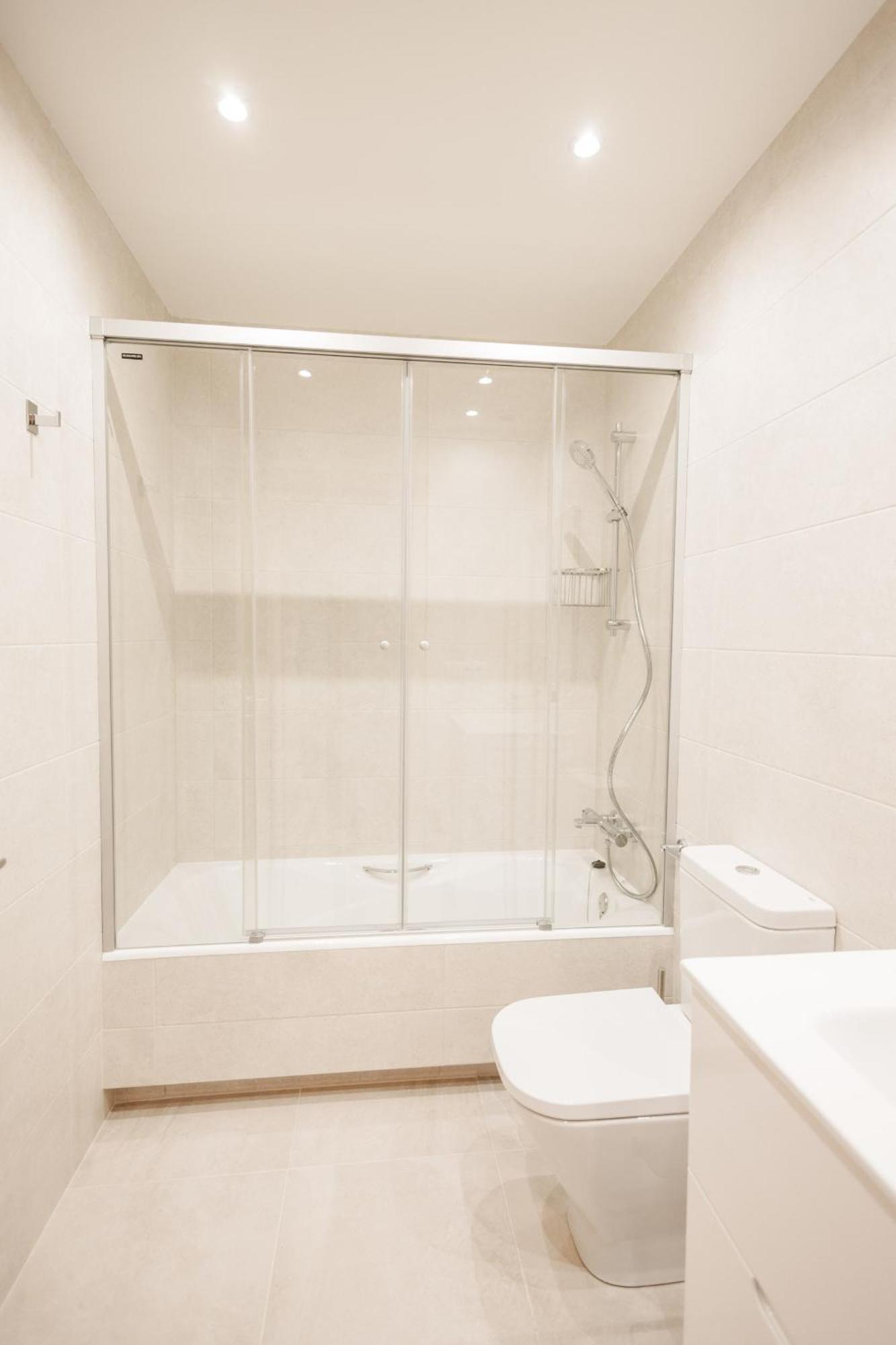 Artik I Local Rentss Apartamento *