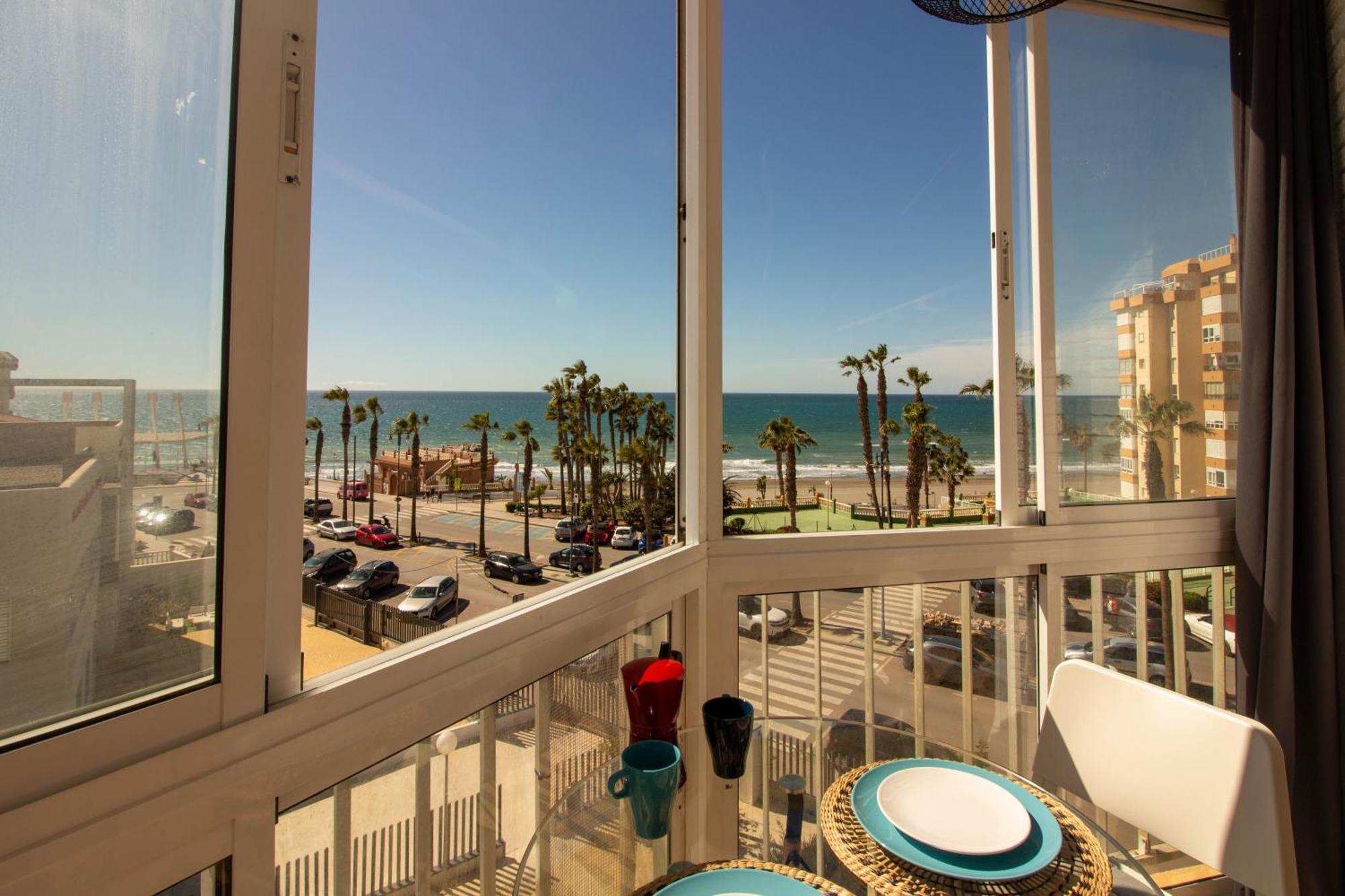 Ruselo 308. Loft En Paseo Maritimo De Costa Apartamento *