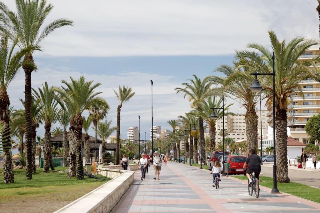 Playa De Alamos-playamar Malaga. Torremolinos