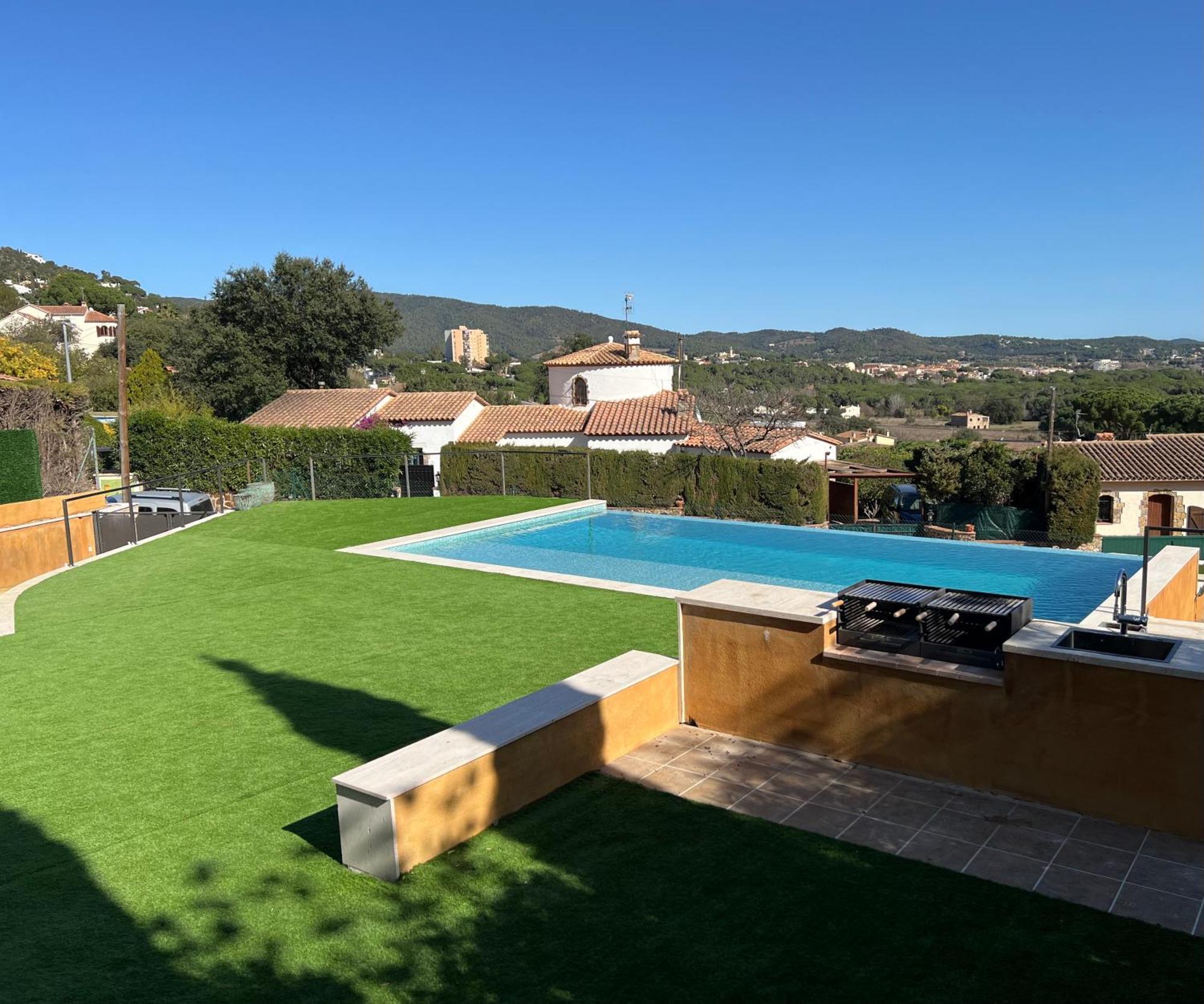 Villa Casa Mas Con Piscina Infinita Con Playa Calonge (Catalonia)