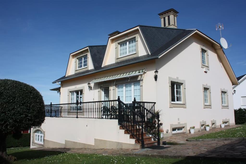 Siete Playas Surf House