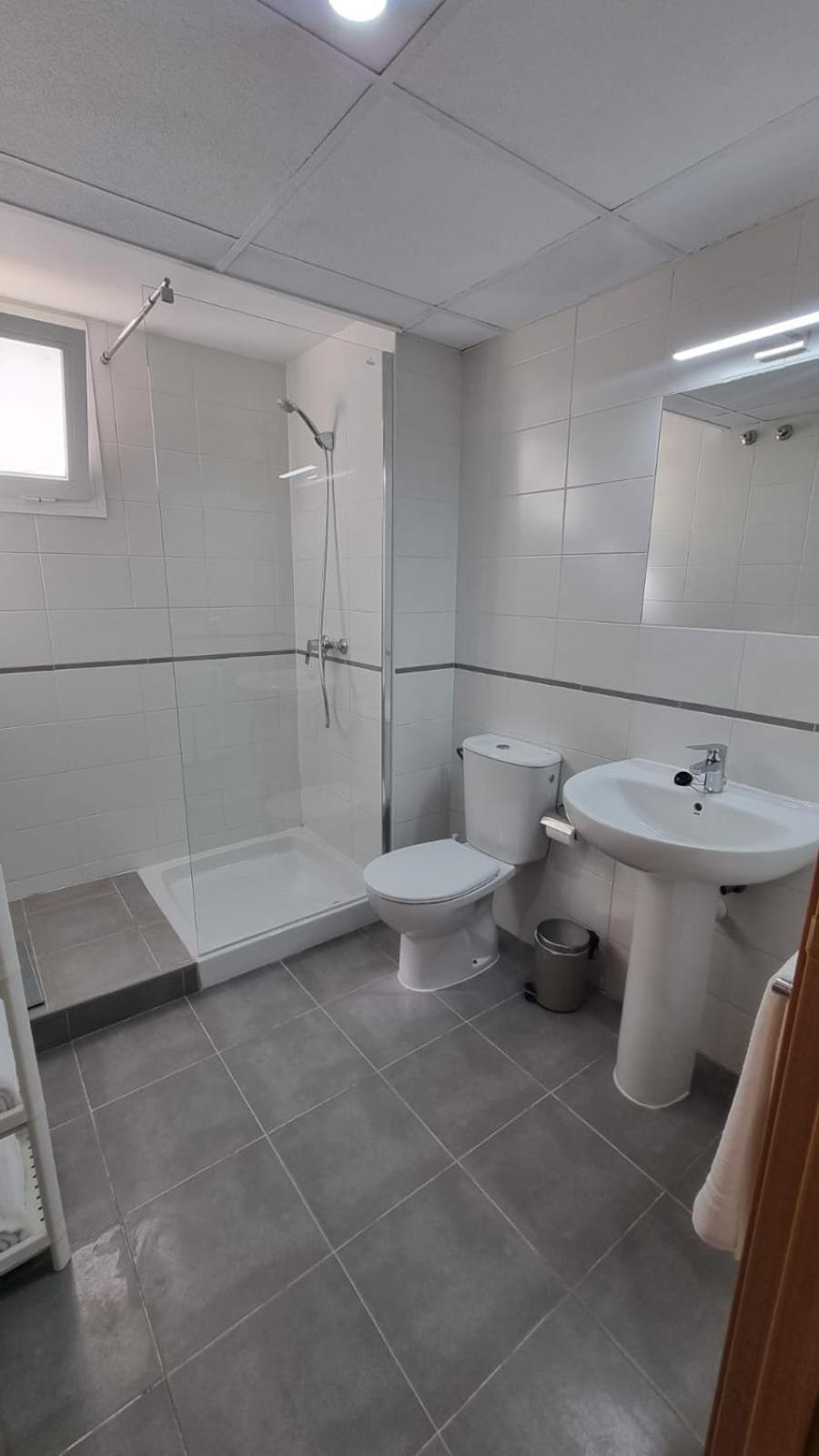 Apartment Moderno 3 Dormitorios, Garaje Y Piscina *