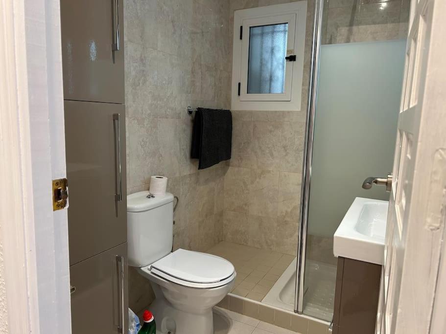 Villa 3 Bed Villa, Large Private Pool 10 Mins Walk From And Amenities Los Alcázares