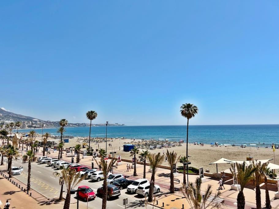 Primera Linea De Playa Frontal Con Vistas Al Mar Apartment