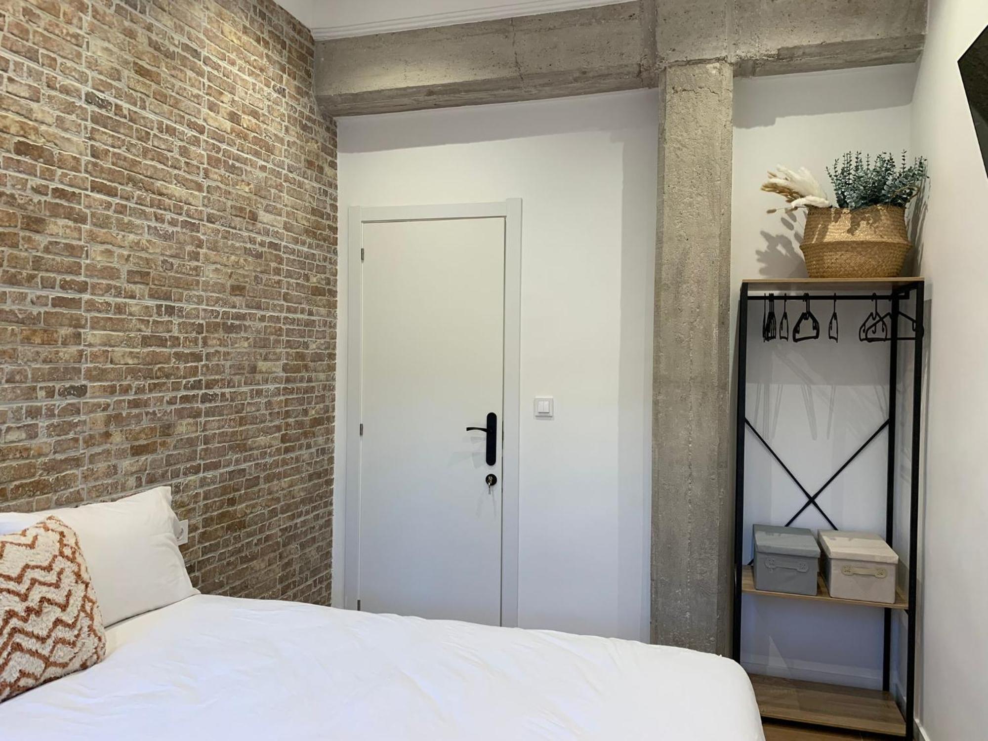 Valencia Beach Rooms Homestay