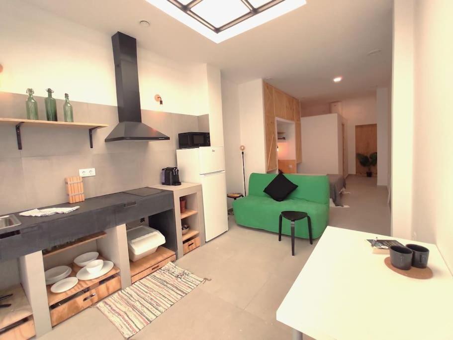 Apartment Acogedor Loft En Valencia_ Calamochaa Valencia