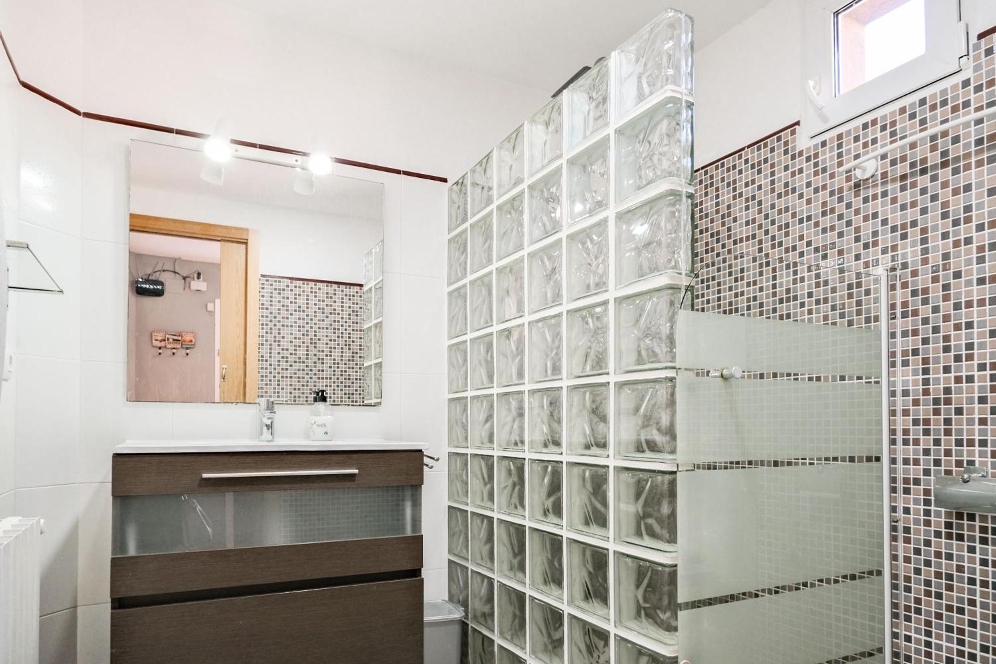 Holiday home Cals Avis Casa Con Jardin En Banyoles