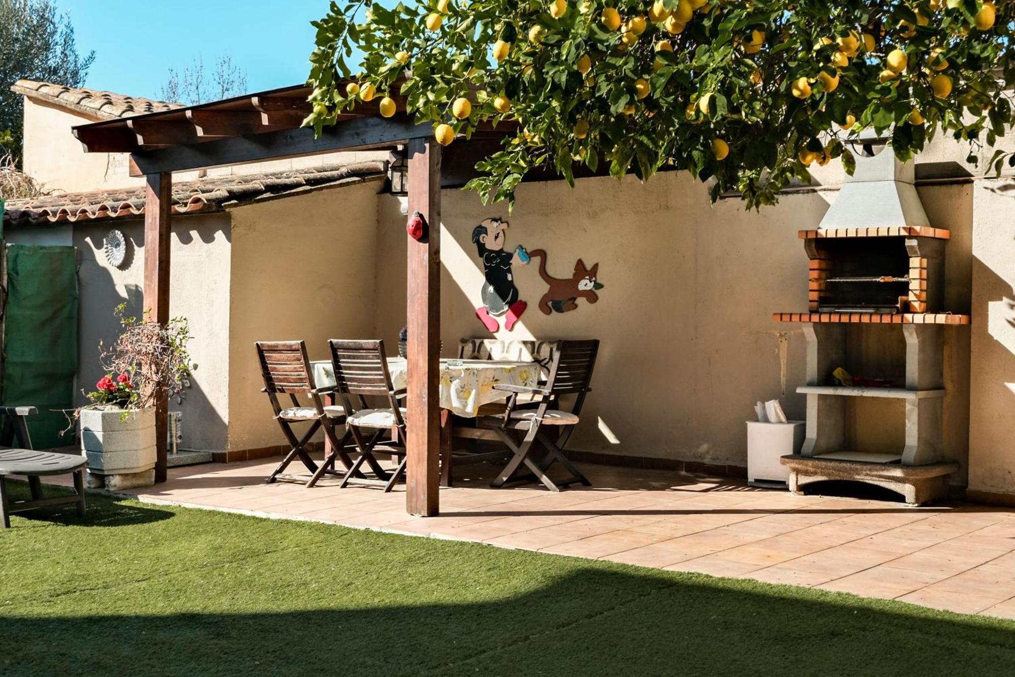 Cals Avis Casa Con Jardin En