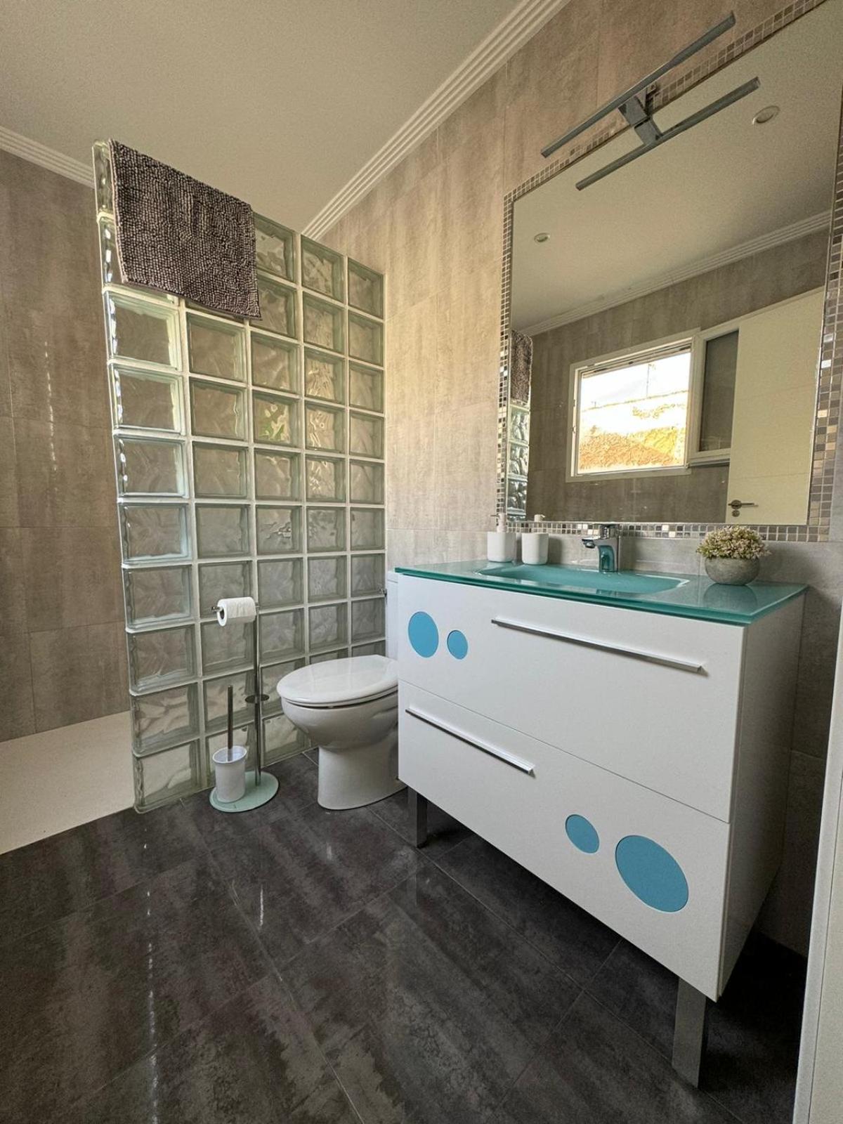 Novo En Montealegre Amplio Y Comodo Apartamento