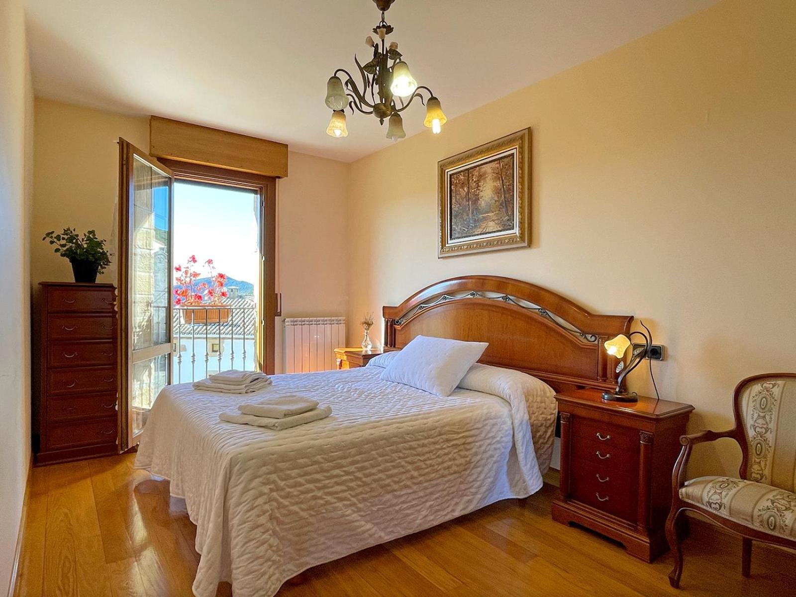 Casar Rural Lazkua I-ii Holiday home *