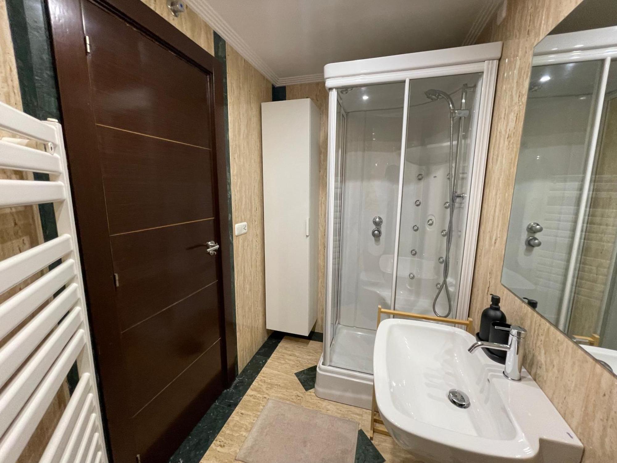 Atuaire Vivienda B Luminosa Parking Incluido En Plena Calle Comercial Apartment Burgos