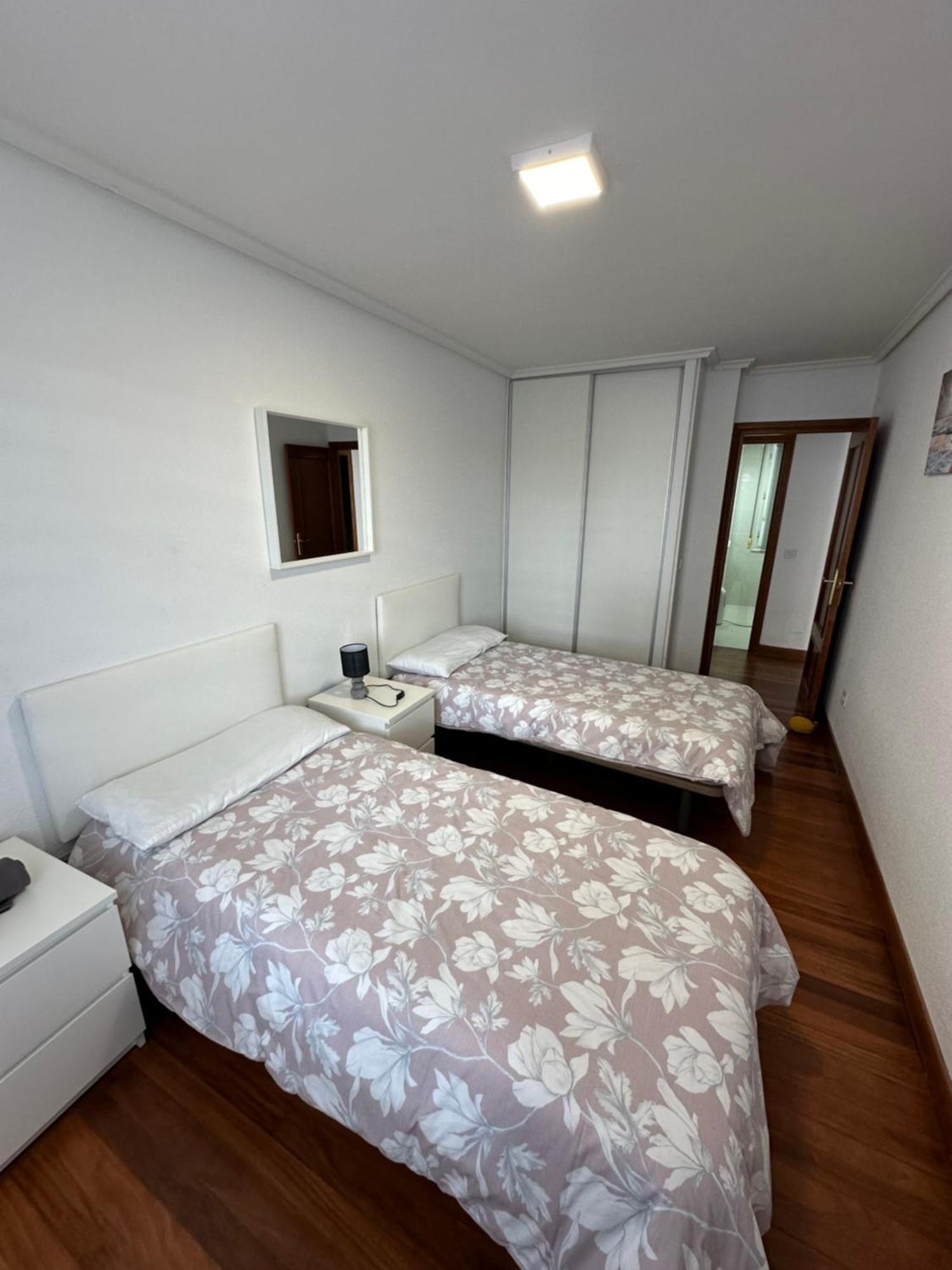 Cerca De La Ria Con Parking Incluido By Insidehome
