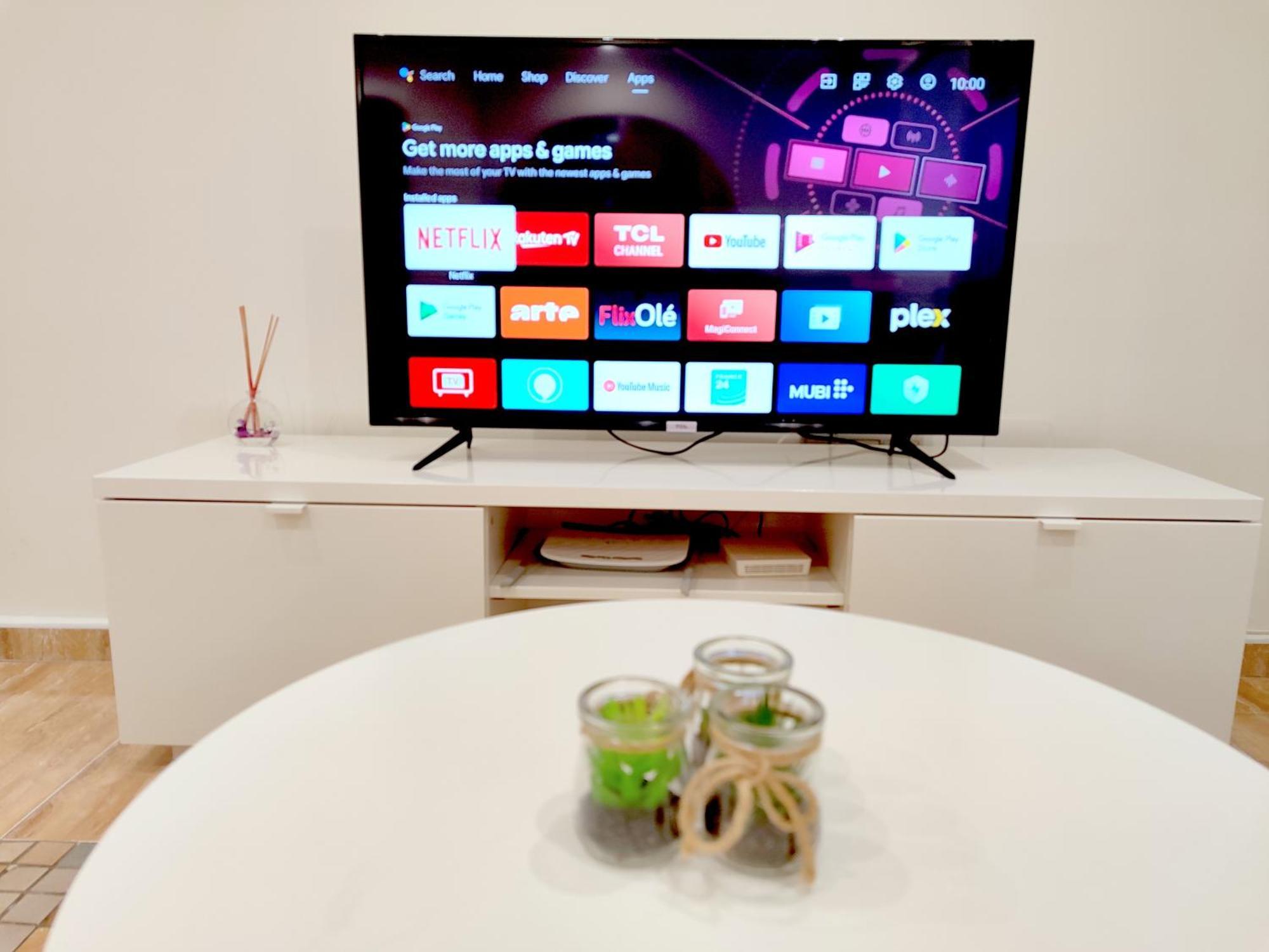 Apartment D4: Design & Relax In The