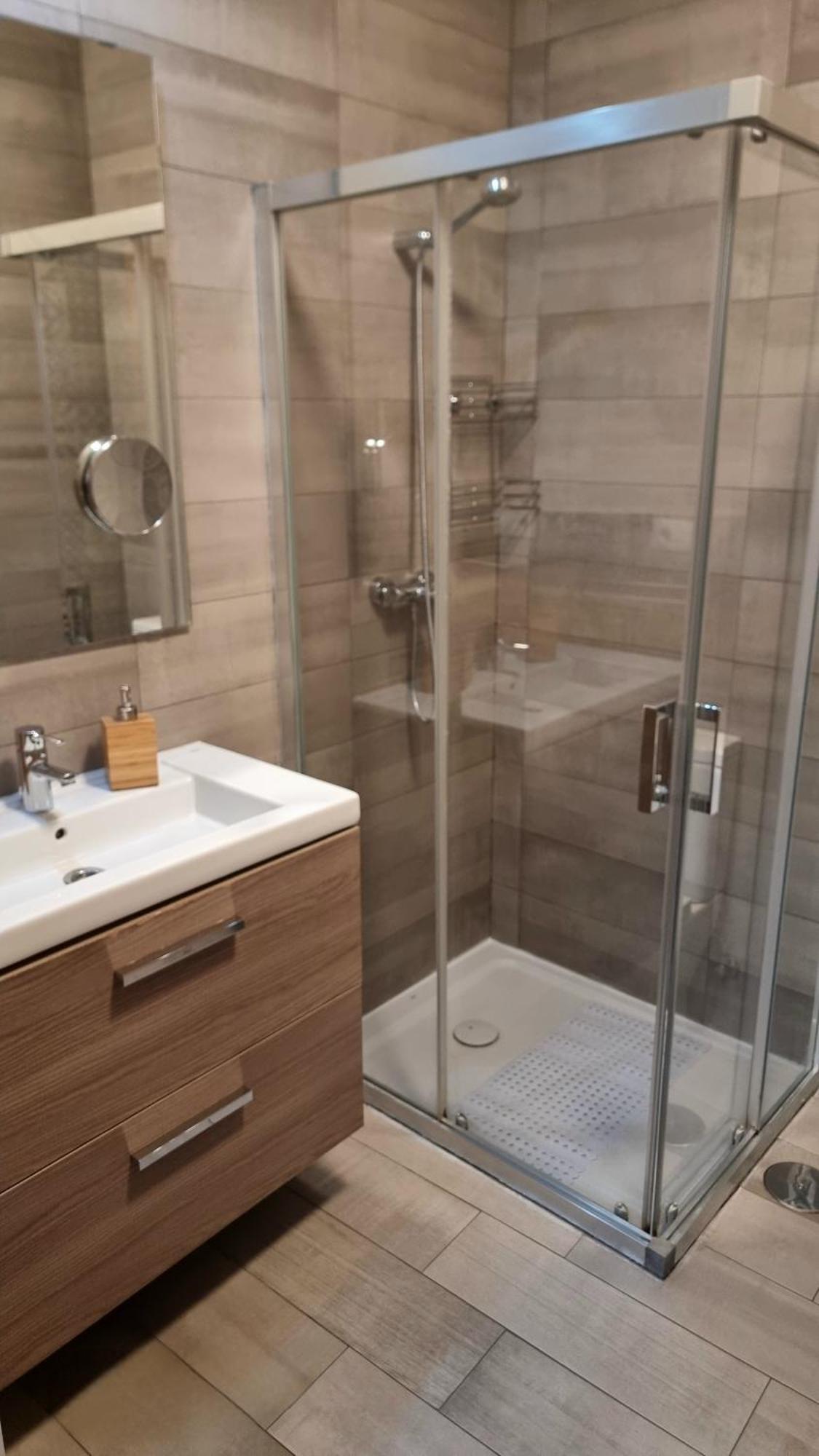 Rosa 2 Bedrooms In Center * Malaga