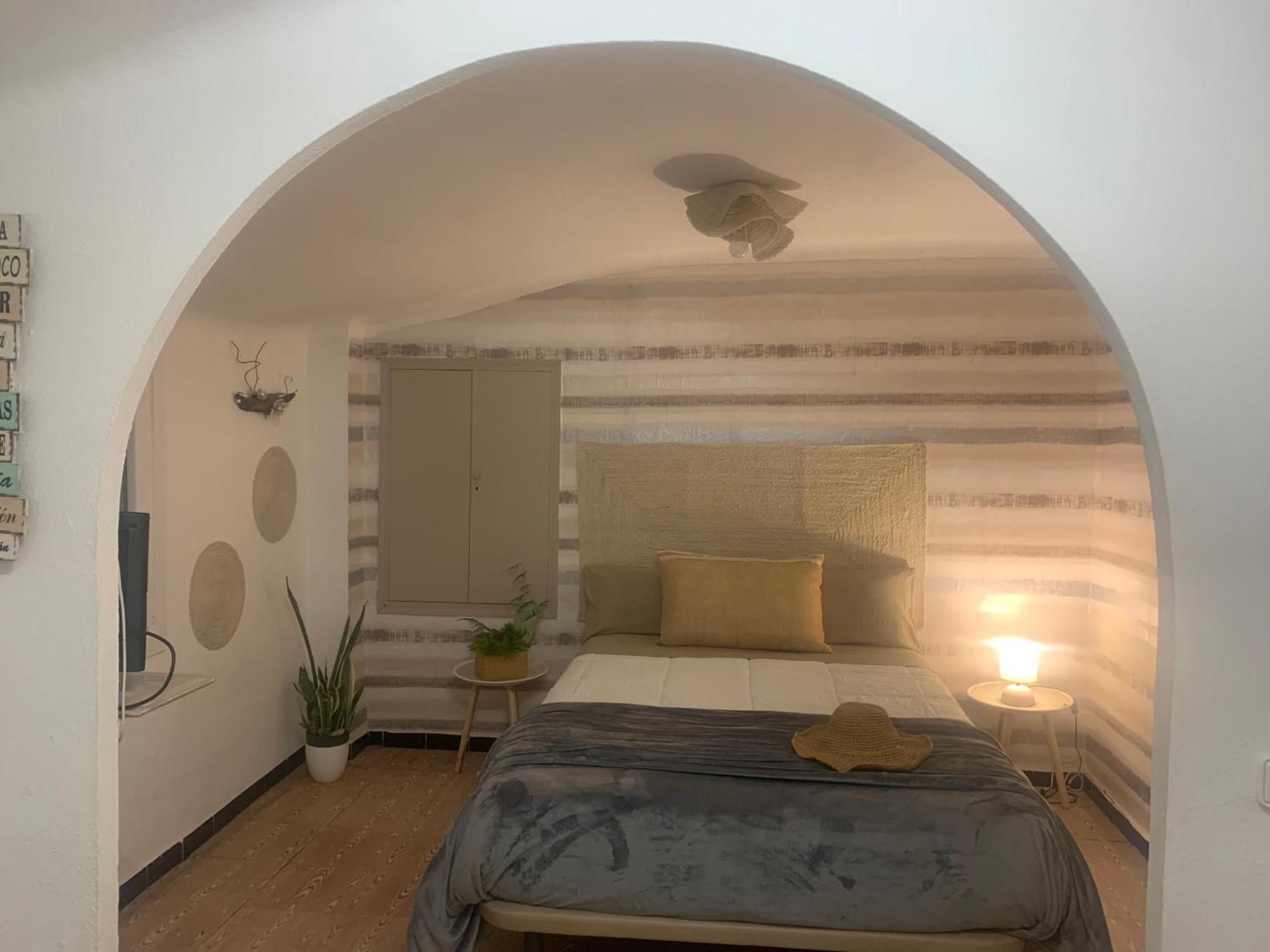 Casa Enric , Con Zona Infantil, Piscina Y Parking Privado *
